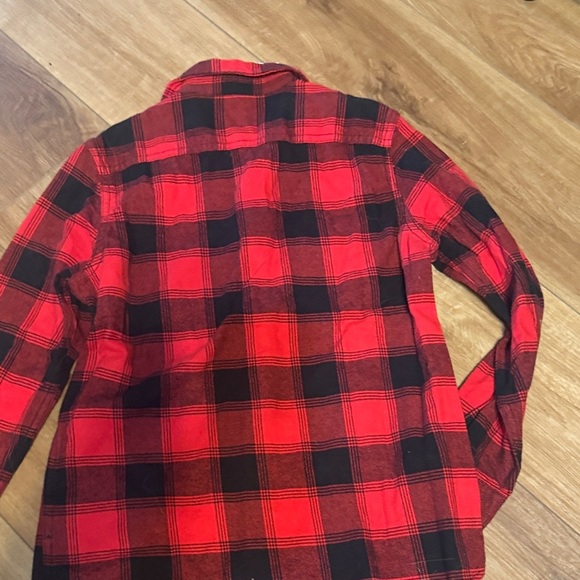 GAP Kids Plaid Red and Black Button-Down Shirt - Picture 3 of 3